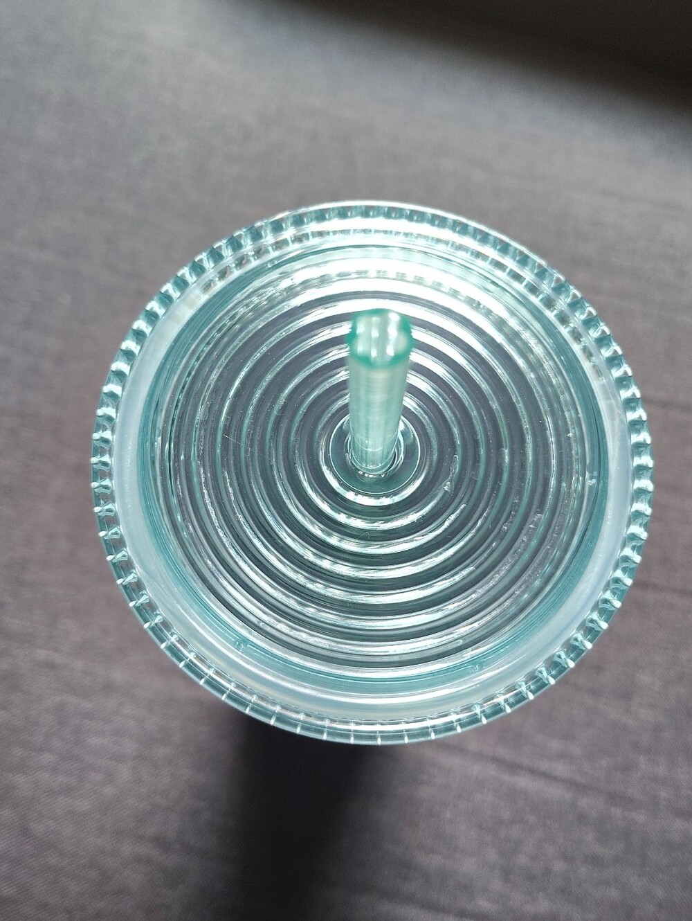 Starbucks 2022 Spring Mermaid Scale Venti Cup - Picture 2 of 6